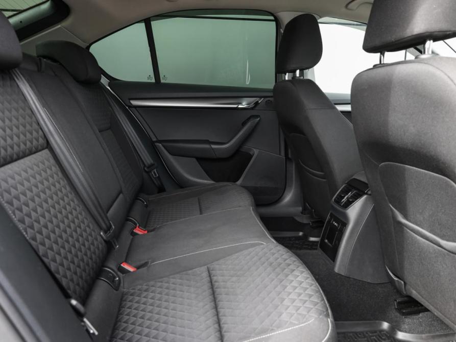 Skoda Octavia III (A7) Рестайлинг Москва  - изображение 14
