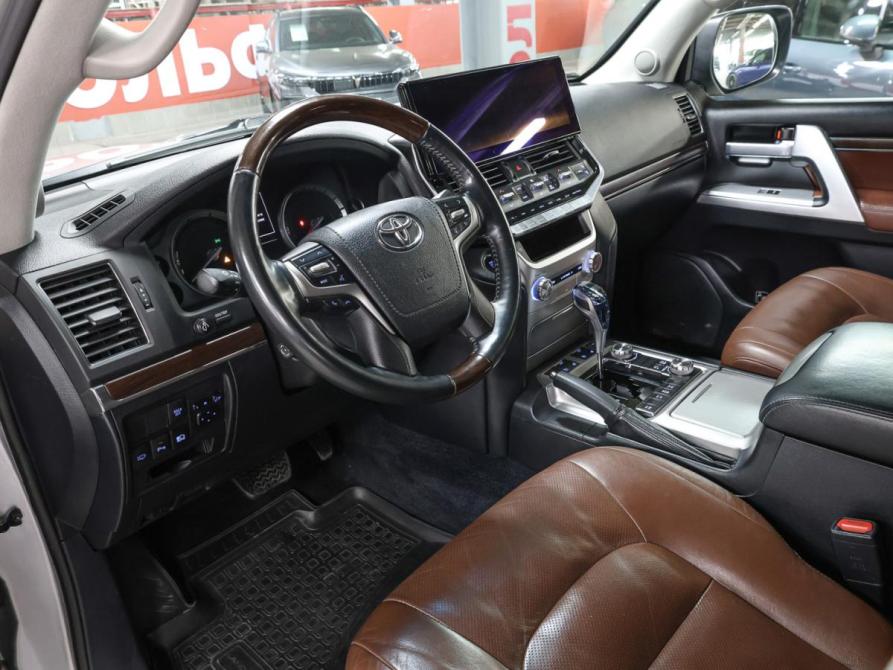 Toyota Land Cruiser 200 Series Рестайлинг 2 Москва  - изображение 16