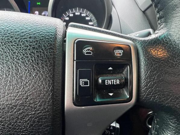 Toyota Land Cruiser Prado 150 Series Рестайлинг 1 с пробегом 2017 года, цена 4 300 000 рублей, 129000 км, внедорожник, Автокод Объявления