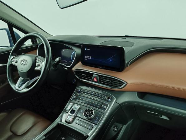 Hyundai Santa Fe IV Рестайлинг с пробегом 2021 года, цена 3 649 000 рублей, 99739 км, внедорожник, Автокод Объявления