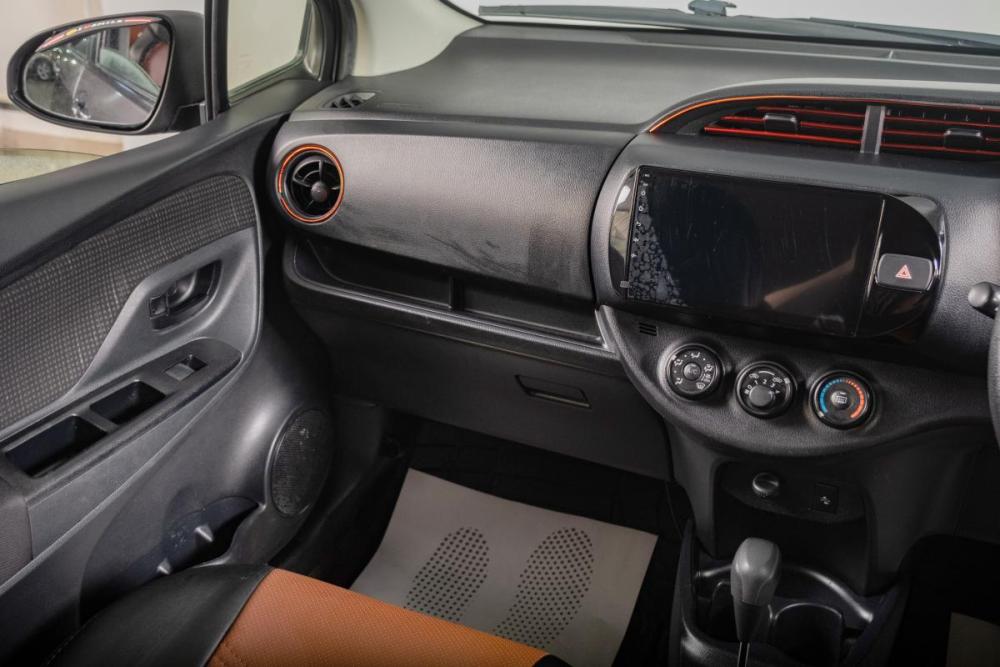Toyota Vitz III (XP130) Рестайлинг 2 Томск  - изображение 12