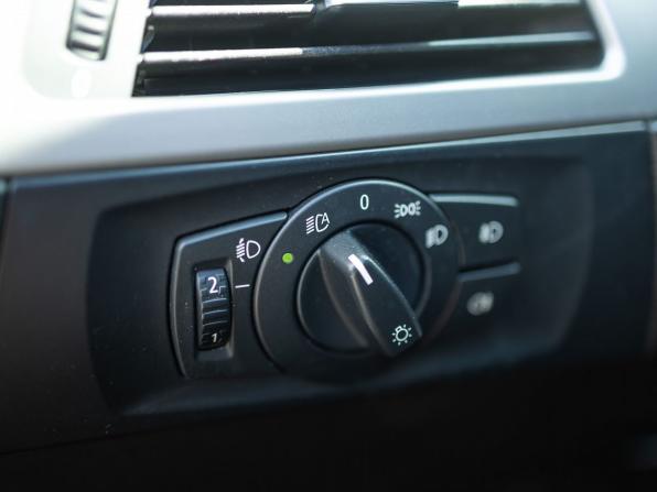 BMW 3 серии V (E90/E91/E92/E93) с пробегом 2007 года, цена 999 000 рублей, 288933 км, седан, Автокод Объявления
