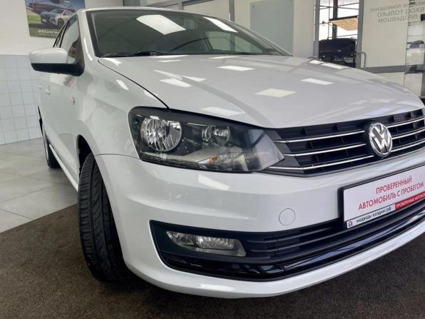 Volkswagen Polo V Рестайлинг с пробегом 2017 года, цена 830 000 рублей, 84641 км, седан, Автокод Объявления