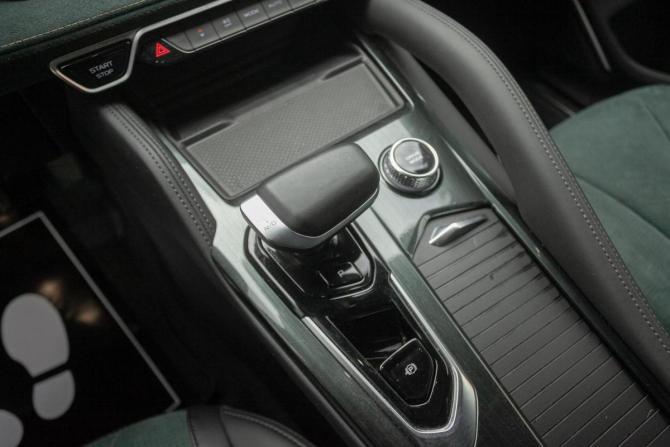 Geely Monjaro I с пробегом 2023 года, цена 2 949 000 рублей, 48189 км, внедорожник, Автокод Объявления