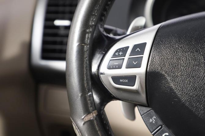 Mitsubishi Outlander II с пробегом 2008 года, цена 999 000 рублей, 205000 км, внедорожник, Автокод Объявления