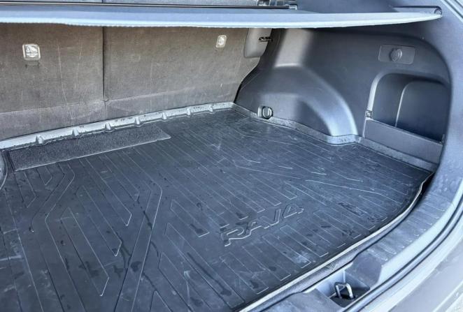 Toyota RAV4 V (XA50) с пробегом 2021 года, цена 3 065 000 рублей, 121071 км, внедорожник, Автокод Объявления