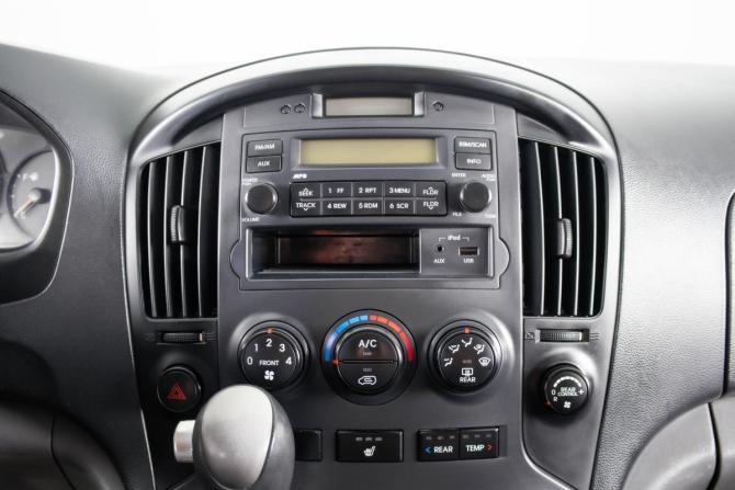 Hyundai Grand Starex I с пробегом 2012 года, цена 1 249 000 рублей, 328700 км, минивэн, Автокод Объявления