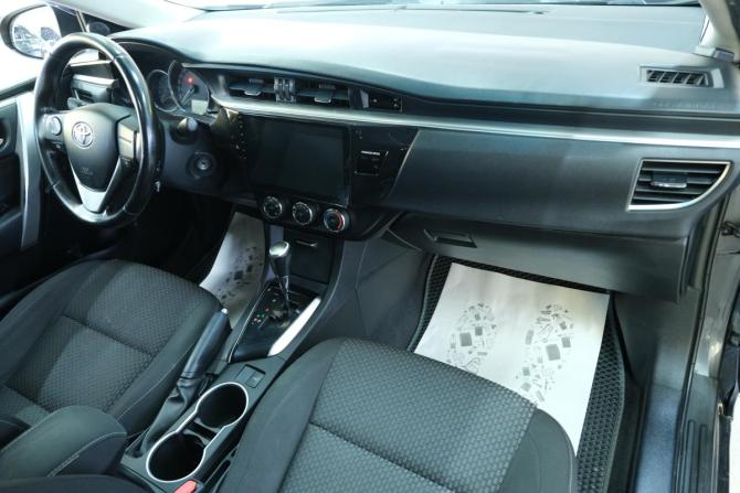 Toyota Corolla XI (E160 E170 E180) с пробегом 2013 года, цена 1 379 000 рублей, 217381 км, седан, Автокод Объявления