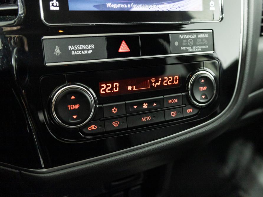 Mitsubishi Outlander III Рестайлинг 3 Санкт-Петербург  - изображение 16