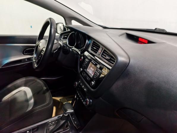 Kia Ceed II с пробегом 2012 года, цена 855 000 рублей, 303361 км, универсал, Автокод Объявления