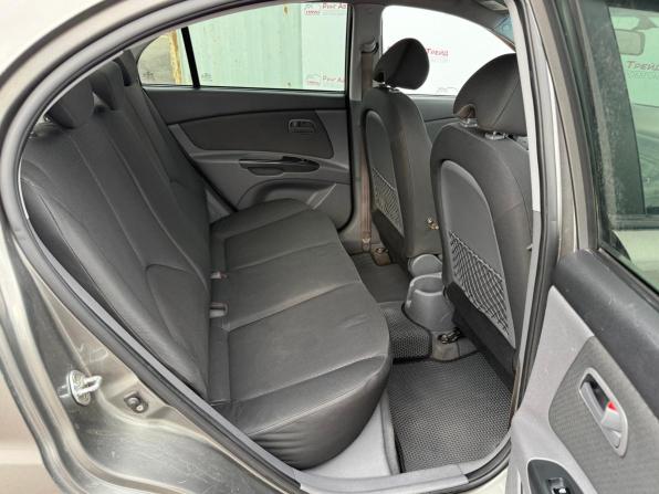 Kia Rio II Рестайлинг с пробегом 2011 года, цена 420 000 рублей, 270000 км, седан, Автокод Объявления