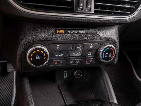 Ford Focus IV с пробегом 2018 года, цена 1 399 000 рублей, 166436 км, универсал, Автокод Объявления