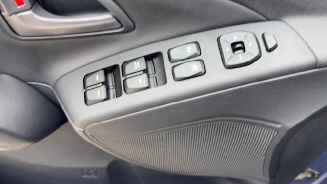 Hyundai ix35 I Рестайлинг с пробегом 2014 года, цена 1 490 000 рублей, 129160 км, внедорожник, Автокод Объявления
