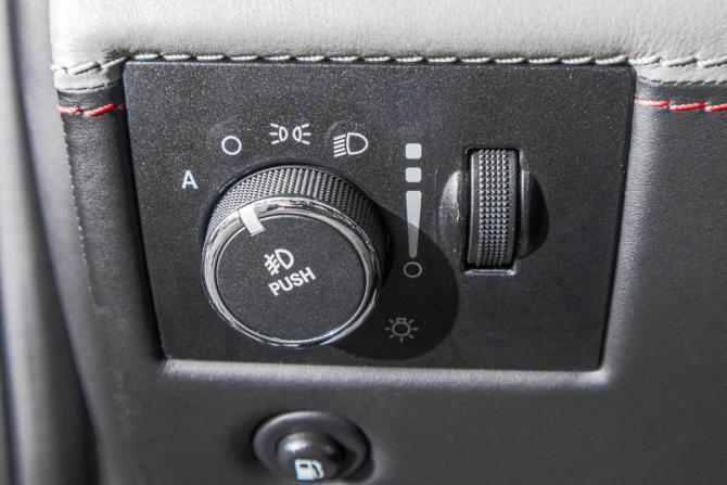 Jeep Grand Cherokee IV (WK2) с пробегом 2012 года, цена 3 049 000 рублей, 141000 км, внедорожник, Автокод Объявления