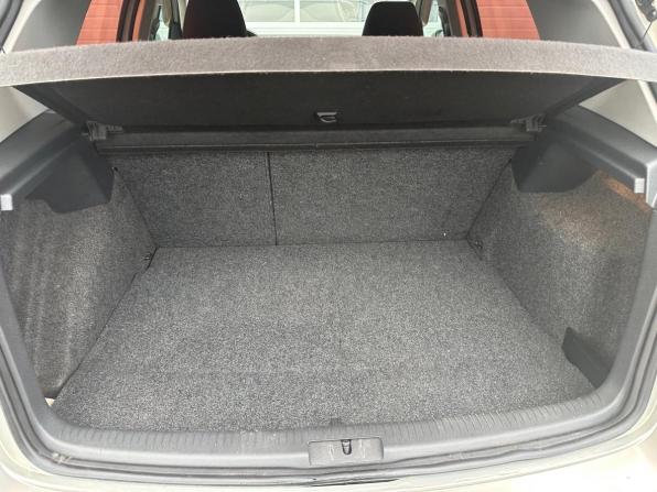 Volkswagen Golf VI с пробегом 2011 года, цена 699 000 рублей, 198332 км, хэтчбек, Автокод Объявления