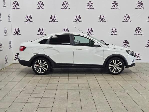 Lada (ВАЗ) Vesta I с пробегом 2018 года, цена 853 000 рублей, 142399 км, седан, Автокод Объявления