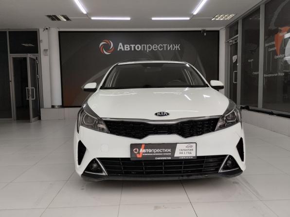 Kia Rio IV Рестайлинг с пробегом 2020 года, цена 1 400 000 рублей, 159408 км, седан, Автокод Объявления