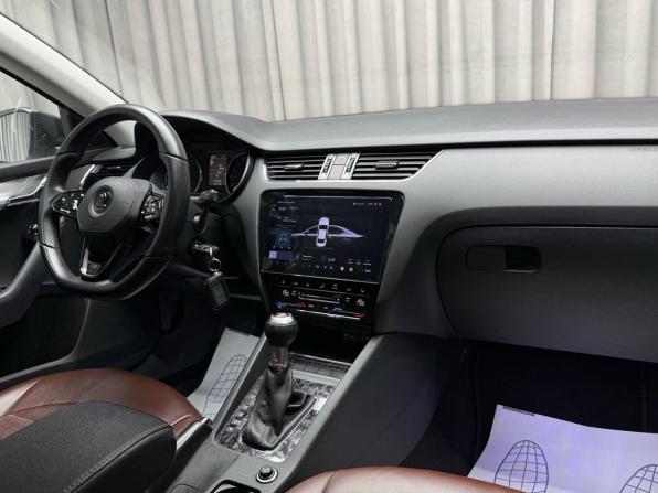 Skoda Octavia III (A7) с пробегом 2015 года, цена 1 399 000 рублей, 223000 км, лифтбек, Автокод Объявления