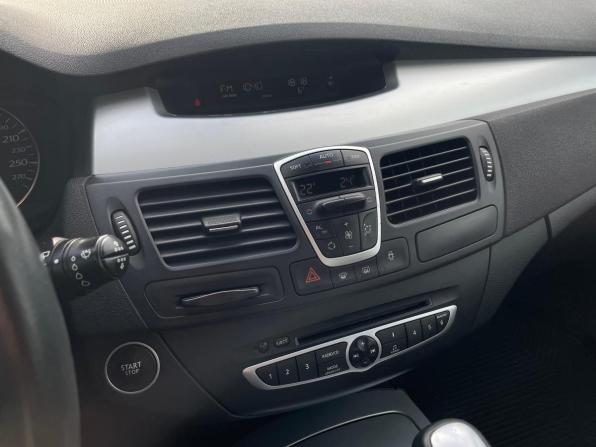 Renault Laguna III с пробегом 2008 года, цена 749 000 рублей, 136820 км, лифтбек, Автокод Объявления