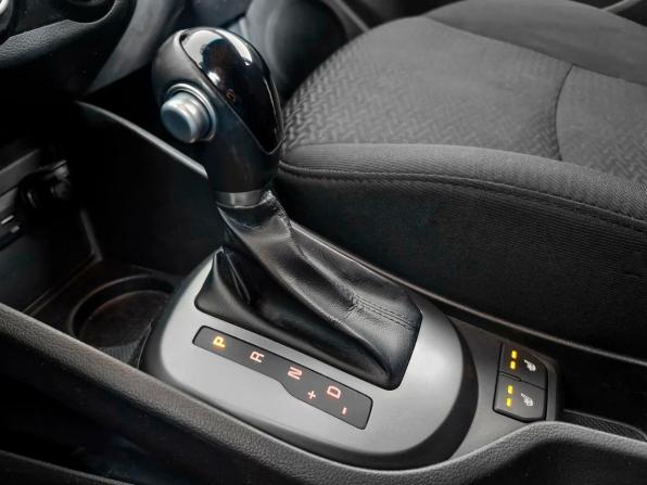 Kia Rio III Рестайлинг с пробегом 2016 года, цена 1 159 000 рублей, 103419 км, хэтчбек, Автокод Объявления