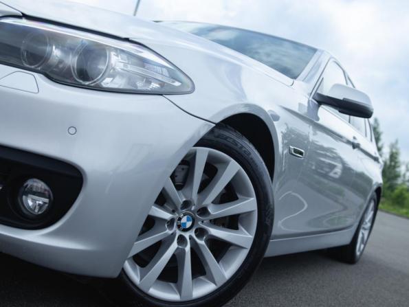 BMW 5 серии VI (F10/F11/F07) Рестайлинг с пробегом 2013 года, цена 1 685 000 рублей, 374492 км, седан, Автокод Объявления