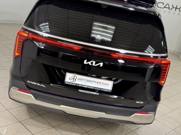 Kia Carnival IV Рестайлинг с пробегом 2024 года, цена 7 300 000 рублей, 31055 км, минивэн, Автокод Объявления