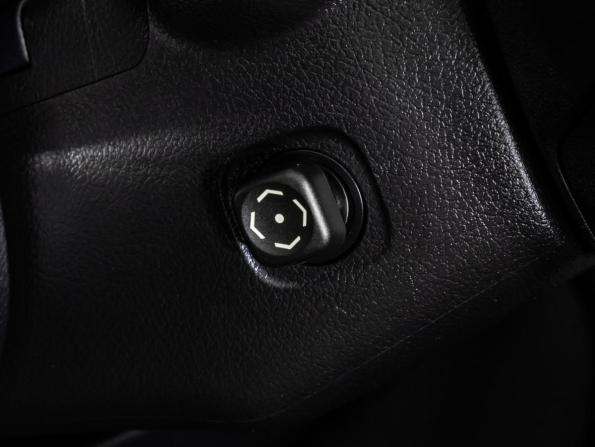 Toyota Land Cruiser 200 Series Рестайлинг 2 с пробегом 2017 года, цена 5 990 000 рублей, 195000 км, внедорожник, Автокод Объявления
