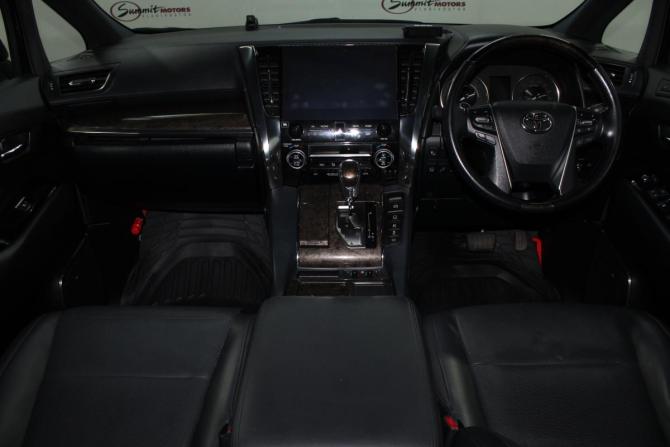Toyota Alphard III Рестайлинг с пробегом 2021 года, цена 5 500 000 рублей, 105211 км, минивэн, Автокод Объявления