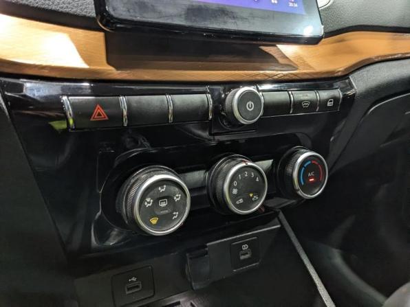 Lada (ВАЗ) Vesta I Рестайлинг (NG) с пробегом 2023 года, цена 1 335 000 рублей, 60357 км, седан, Автокод Объявления