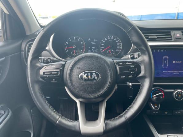 Kia Rio IV Рестайлинг с пробегом 2021 года, цена 1 837 300 рублей, 42245 км, седан, Автокод Объявления