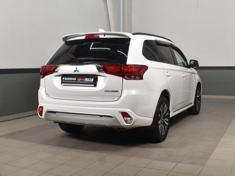 Mitsubishi Outlander III Рестайлинг 3 Кемерово  - изображение 7