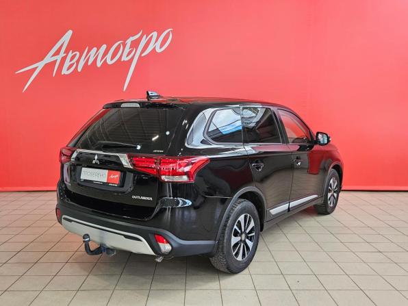 Mitsubishi Outlander III Рестайлинг 3 с пробегом 2019 года, цена 2 235 000 рублей, 93605 км, внедорожник, Автокод Объявления