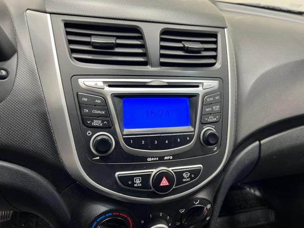 Hyundai Solaris I с пробегом 2012 года, цена 780 000 рублей, 235000 км, седан, Автокод Объявления