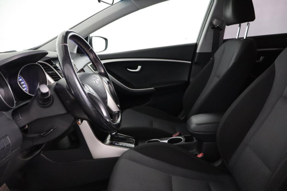 Hyundai i30 II Рестайлинг Санкт-Петербург  - изображение 8