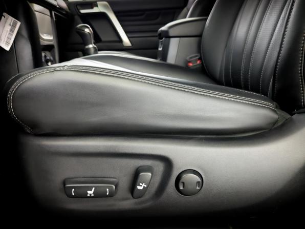 Toyota Land Cruiser Prado 150 Series Рестайлинг 3 с пробегом 2021 года, цена 4 910 000 рублей, 74457 км, внедорожник, Автокод Объявления