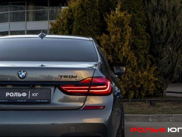 BMW 7 серии VI (G11/G12) с пробегом 2017 года, цена 3 428 000 рублей, 180350 км, седан, Автокод Объявления
