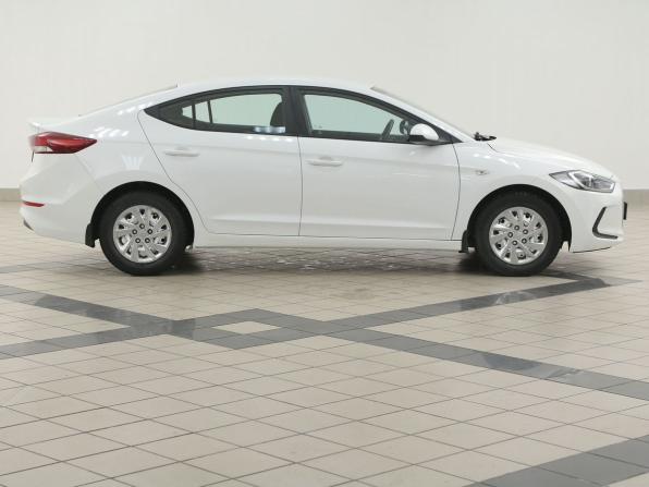 Hyundai Elantra VI (AD) с пробегом 2016 года, цена 946 000 рублей, 253600 км, седан, Автокод Объявления