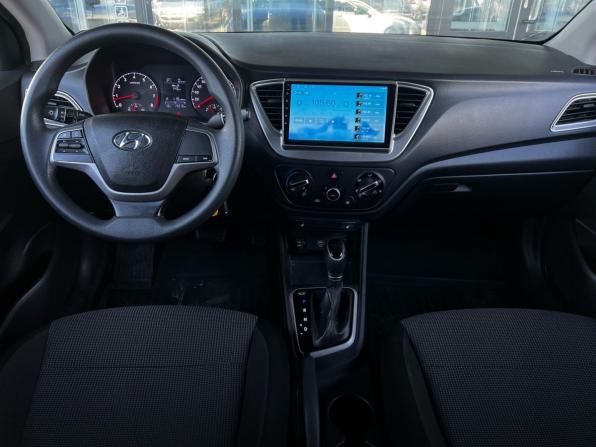 Hyundai Solaris II с пробегом 2019 года, цена 1 007 000 рублей, 115512 км, седан, Автокод Объявления