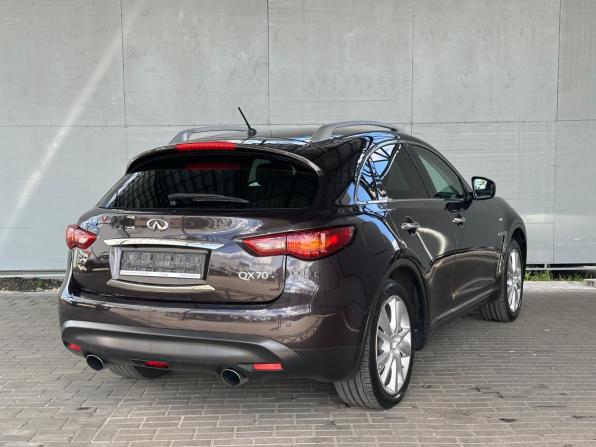Infiniti QX70 с пробегом 2014 года, цена 2 100 000 рублей, 156500 км, внедорожник, Автокод Объявления