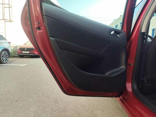 Peugeot 308 I Рестайлинг с пробегом 2012 года, цена 635 000 рублей, 125121 км, хэтчбек, Автокод Объявления