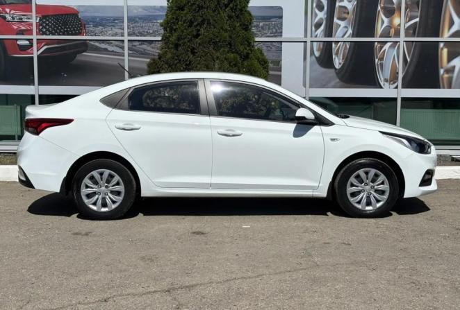 Hyundai Solaris II с пробегом 2019 года, цена 1 450 000 рублей, 82052 км, седан, Автокод Объявления