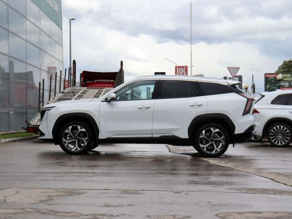 Geely Atlas II с пробегом 2025 года, цена 2 750 000 рублей, 604 км, внедорожник, Автокод Объявления