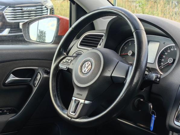 Volkswagen Polo V с пробегом 2010 года, цена 599 000 рублей, 204000 км, хэтчбек, Автокод Объявления