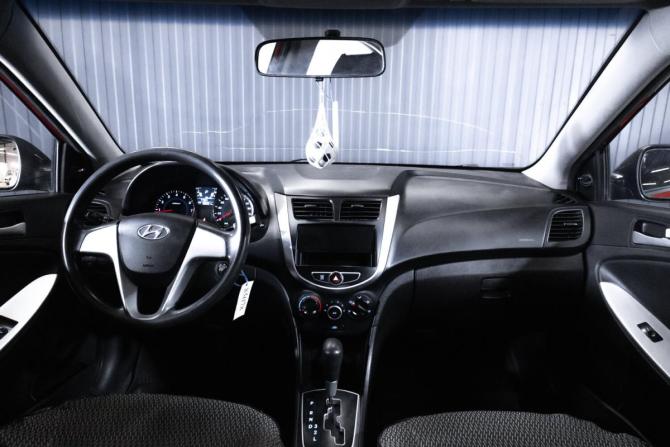 Hyundai Solaris I с пробегом 2014 года, цена 1 099 000 рублей, 98351 км, седан, Автокод Объявления