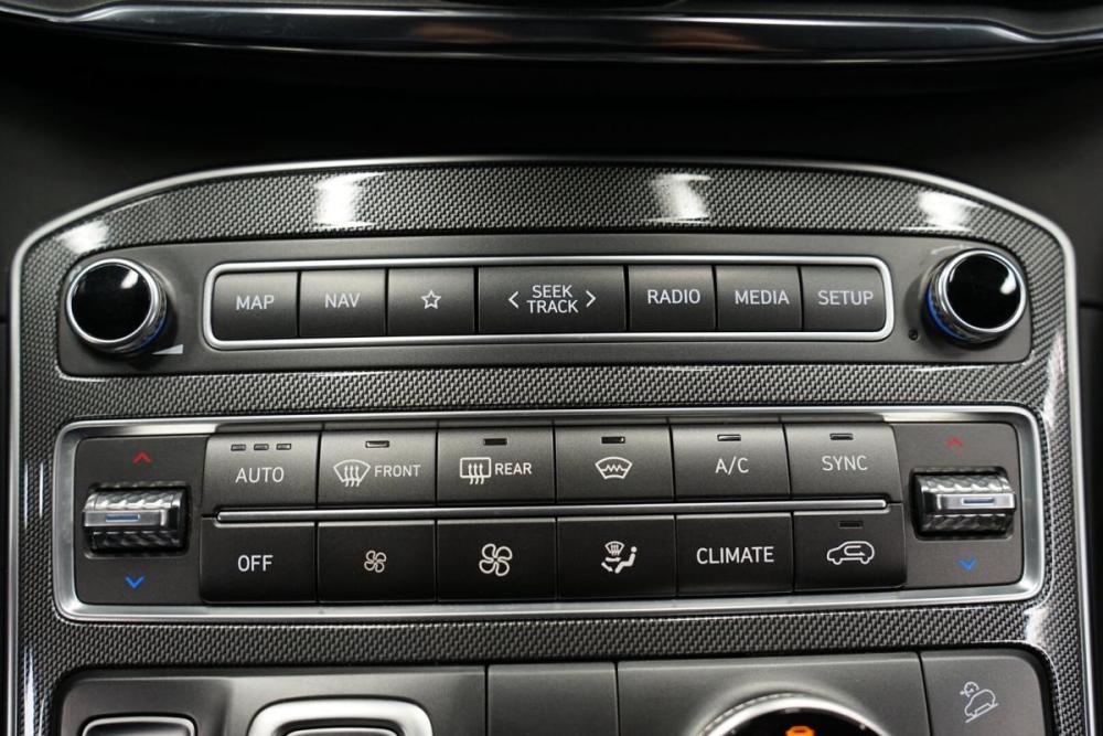 Hyundai Santa Fe IV Рестайлинг Крым  - изображение 24