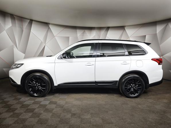 Mitsubishi Outlander III Рестайлинг 3 с пробегом 2021 года, цена 2 659 000 рублей, 49001 км, внедорожник, Автокод Объявления