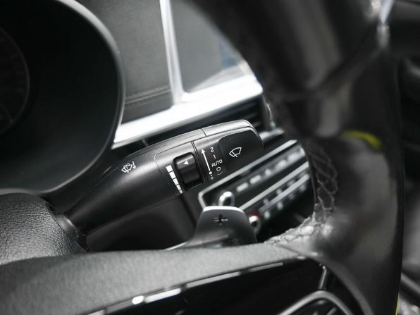 Kia Optima IV Рестайлинг с пробегом 2019 года, цена 2 179 900 рублей, 65536 км, седан, Автокод Объявления