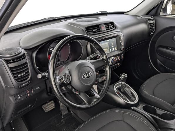 Kia Soul II Рестайлинг с пробегом 2019 года, цена 1 750 000 рублей, 58426 км, хэтчбек, Автокод Объявления