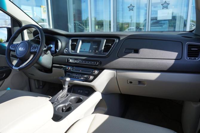 Kia Carnival III с пробегом 2019 года, цена 3 250 000 рублей, 110000 км, минивэн, Автокод Объявления