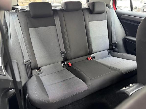 Volkswagen Golf VII с пробегом 2013 года, цена 1 039 000 рублей, 129248 км, хэтчбек, Автокод Объявления